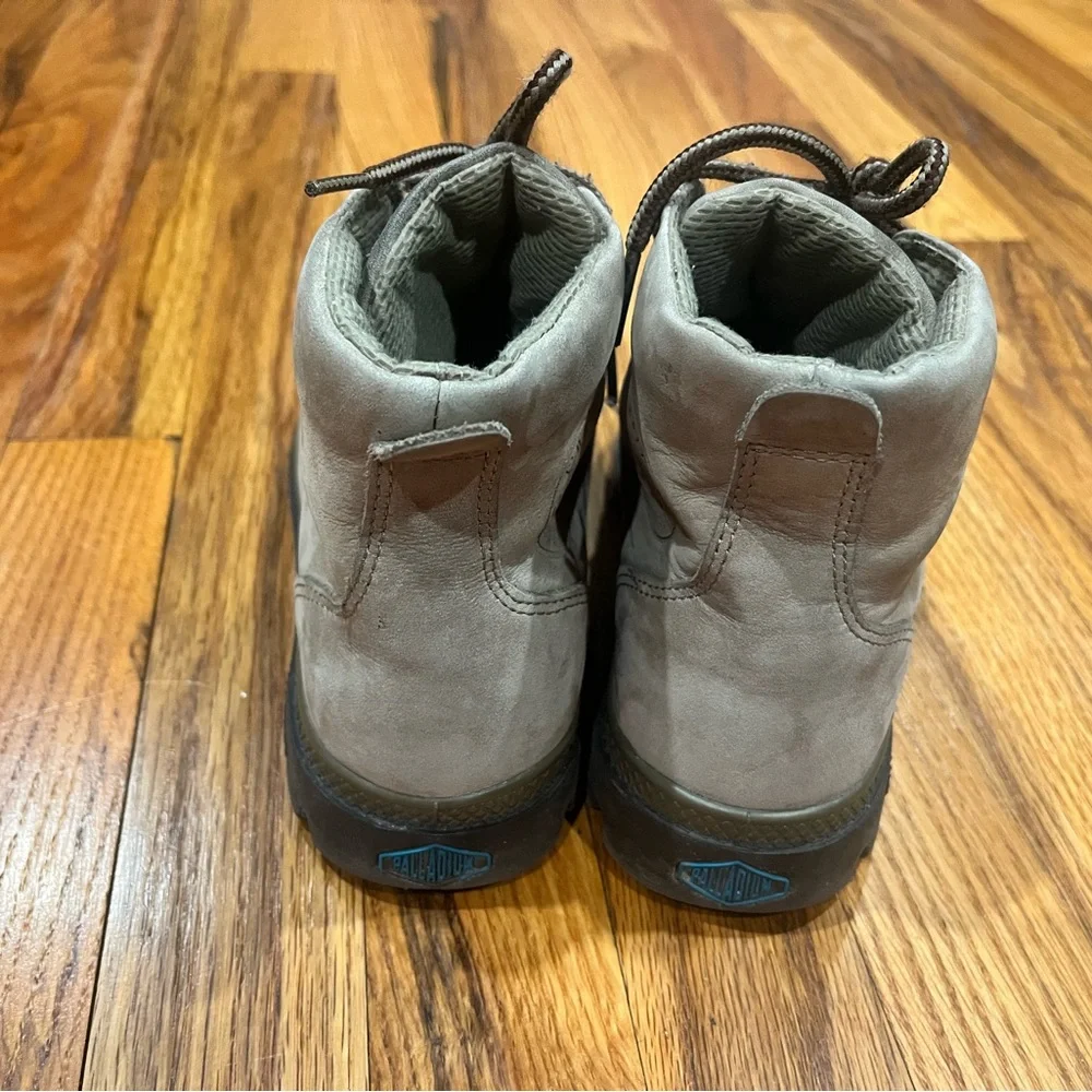 Women's Palladium Work Boots Grey,Size 6.Some stains‎ see pictures